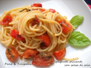 Spaghetti piccanti con salsa di soia