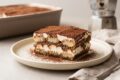 Tiramisù alla Nutella senza uova crude: il dolce cremosissimo pronto in 15 minuti che fa impazzire tutti!