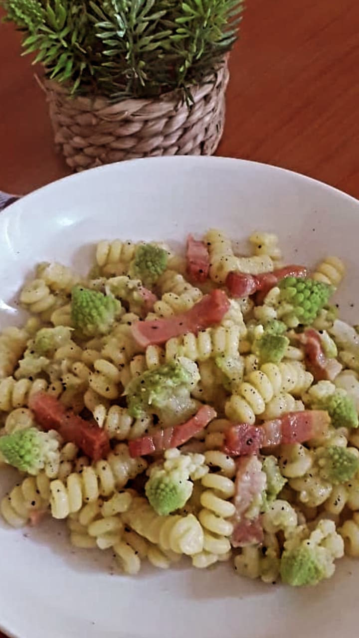 Pasta Con Broccolo Romano. - Il Cibo Divino Di Antonella.