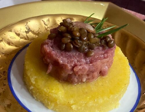 Polenta con cotechino.