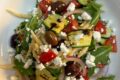 Pasta fredda con zucchine grigliate e feta.