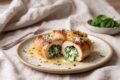 Involtini di pollo ricotta e spinaci cremosissimi: la ricetta leggera che salva la cena