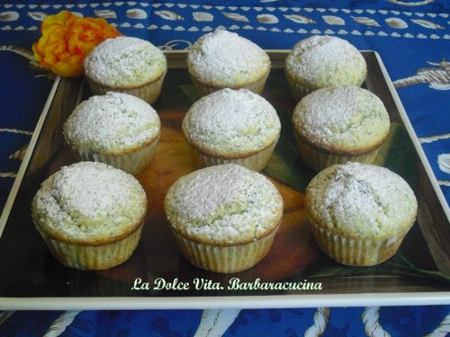 Muffins limone e semi di papavero