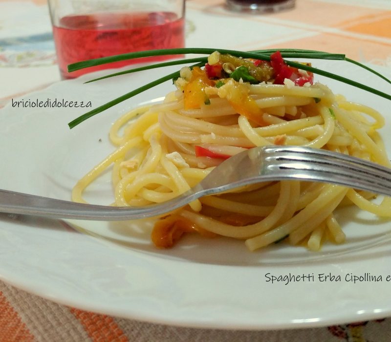 Spaghetti Erba Cipollina e Peperoni