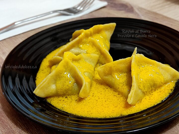 Ravioli al Burro Provola e Cavolo Nero