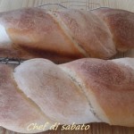 Pane intrecciato con lievito naturale