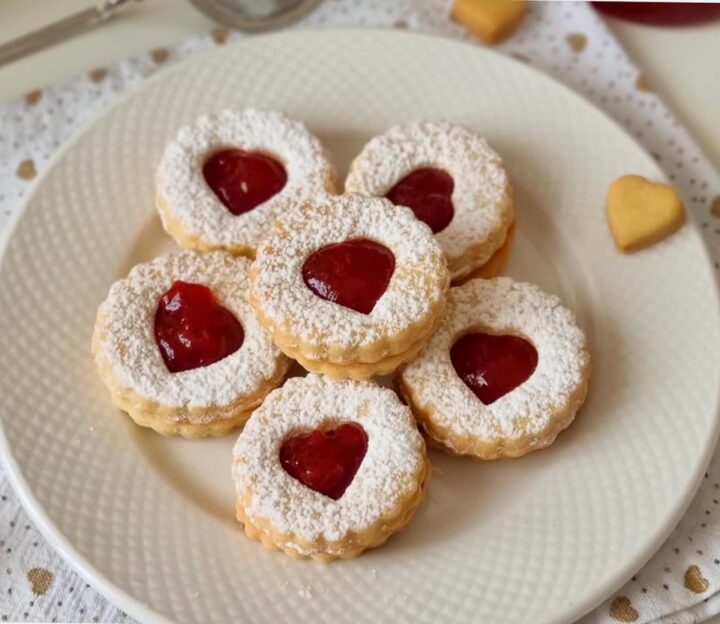 biscotti frollini collaudaTISSIMI con marmellata dolce ripieno