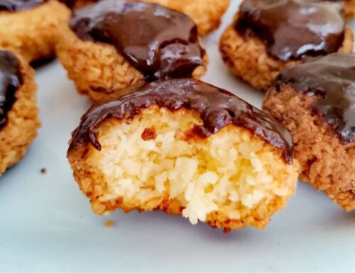 Biscotti golosi cocco e cioccolato dolce ricetta facile