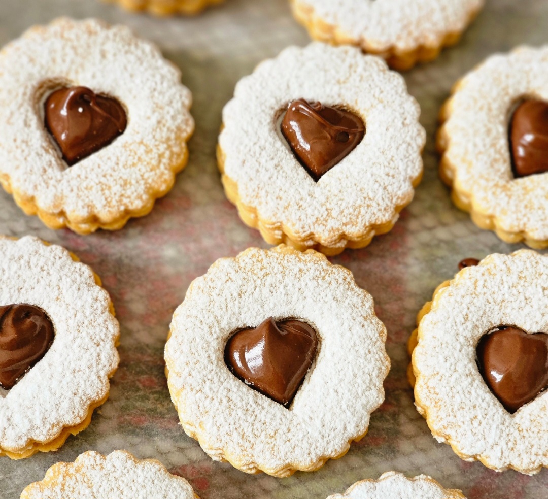 Frollini BISCOTTI FROLLINI PERFETTI CON NUTELLA: dolce ricetta come in ...