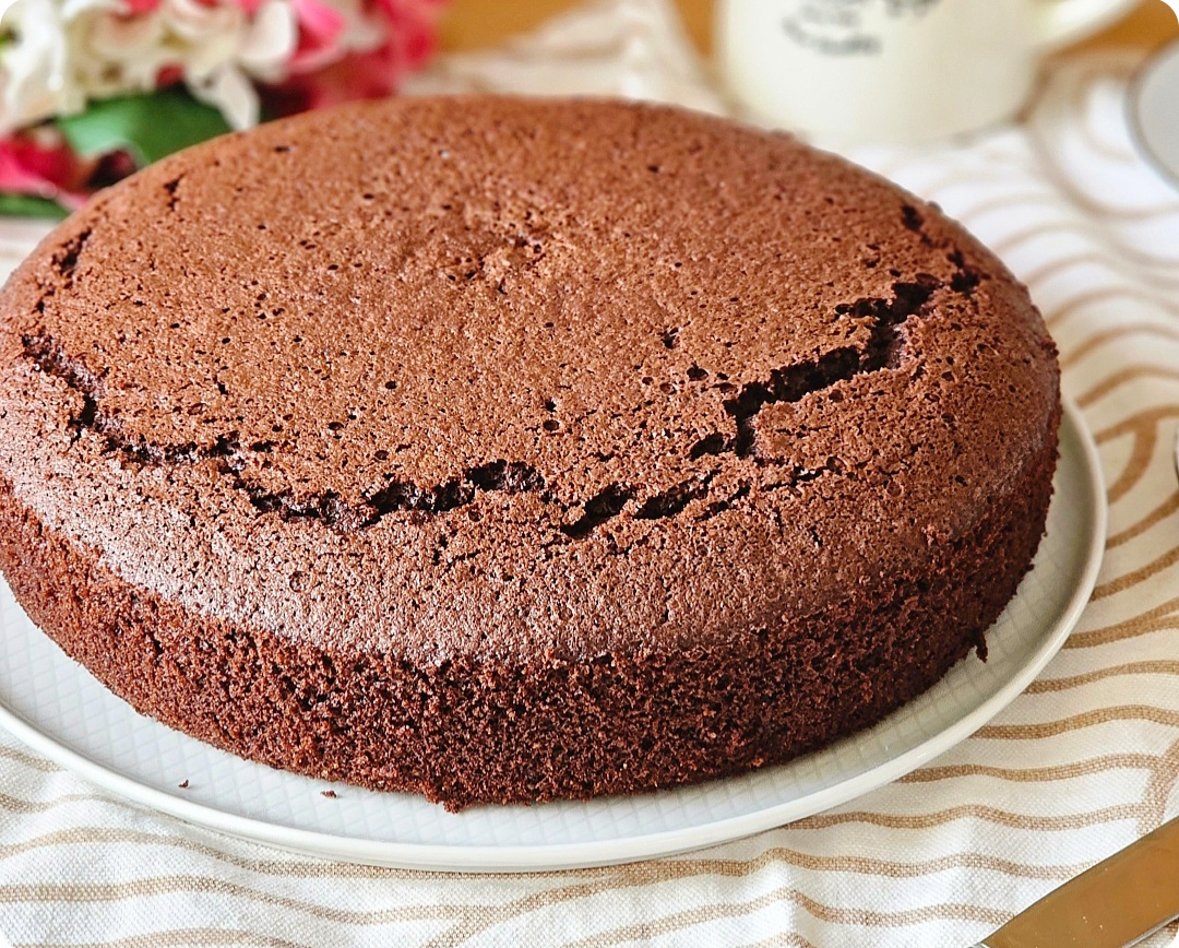 TORTA DEGLI ANGELI AL CACAO dolce ricetta facile e buonissima
