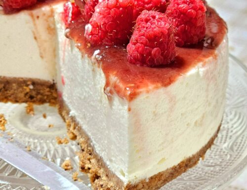 Cheesecake ai lamponi come in pasticceria: dolce ricetta senza cottura