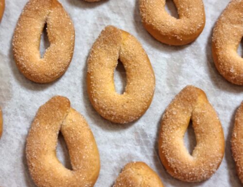 Biscotti tarallini dolci ricetta antica: dolce facile delle nostre nonne