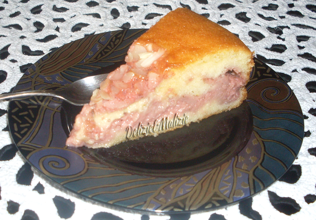 torta-mandorle-fragole