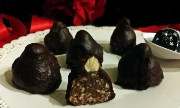Cioccolatini fatti in casa (Simil Baci Perugina)