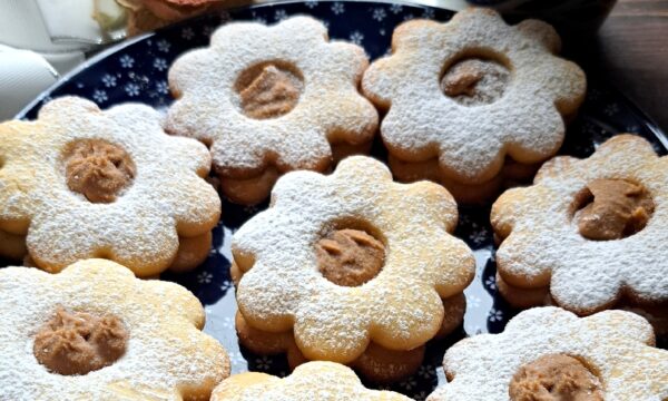 Biscotti Sable’ con crema al biscotto