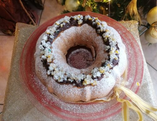 Ghirlanda di pasta frolla ripiena di crema cioccolato e arancia