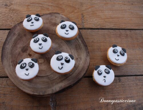 Cupcakes Panda con cuore di Nutella