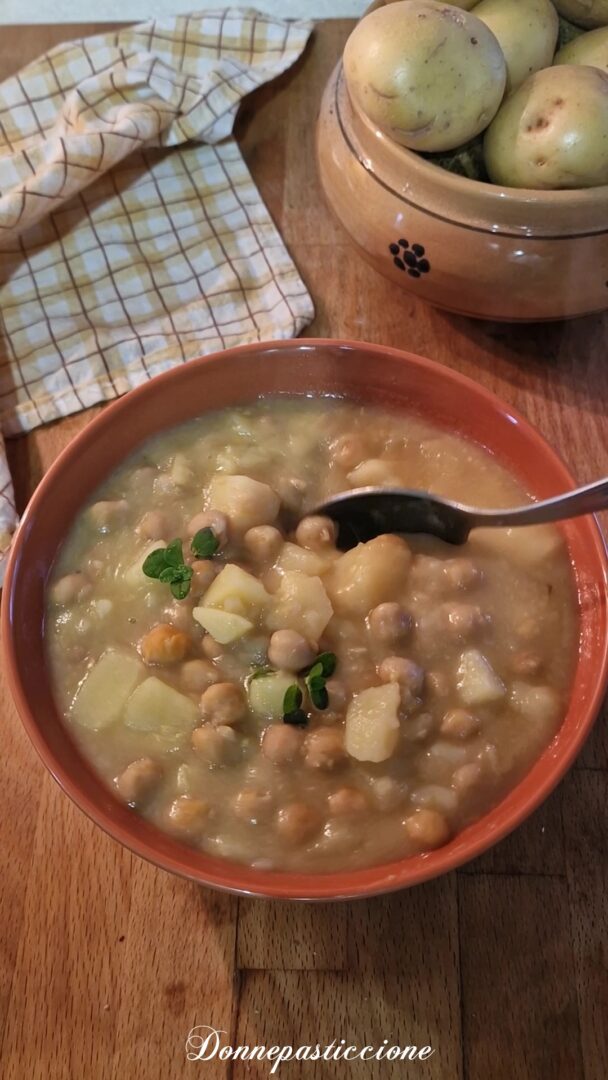 zuppa di ceci e patate cremosa