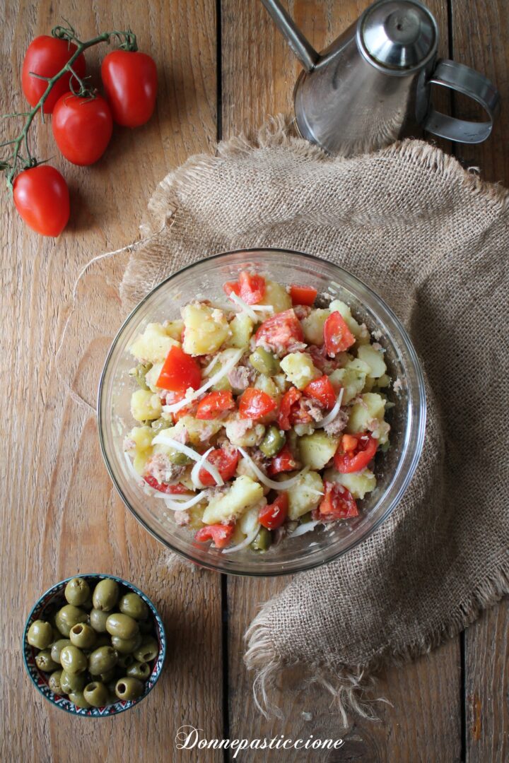 insalata di patate, tonno e olive