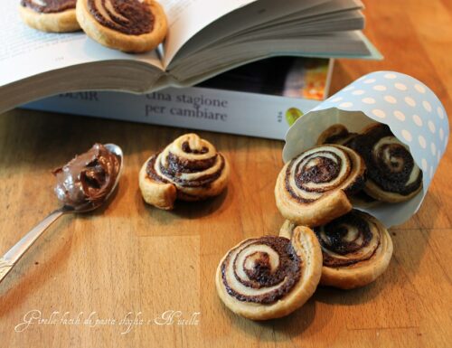 Girelle di pasta sfoglia e Nutella facili e veloci