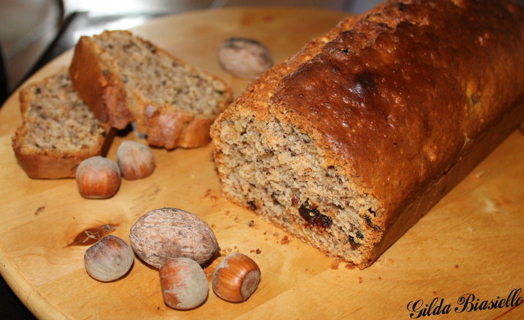 plumcake alla frutta secca