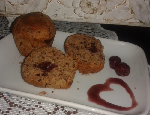 muffin al cioccolato con cuore all’amarena