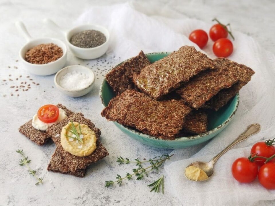 crackers ai semi di chia e di lino