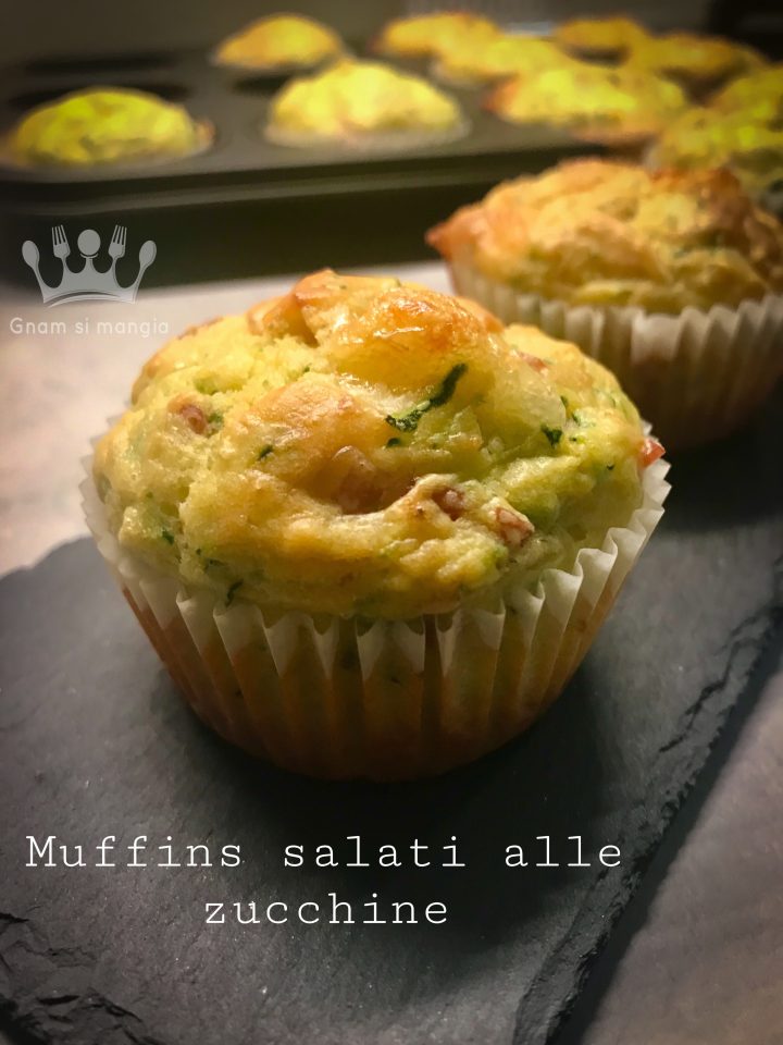 Muffins salati alle zucchine