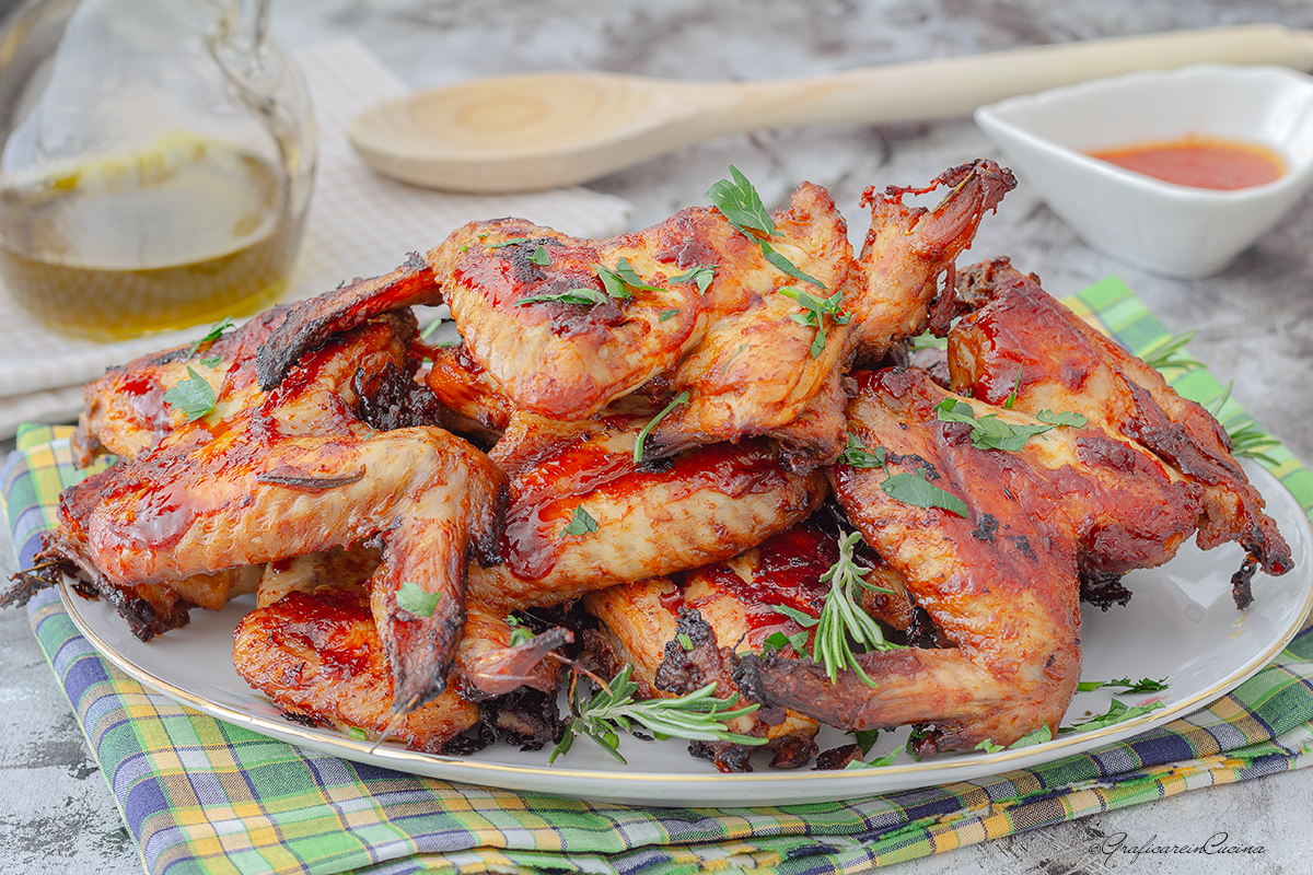 alette di pollo in padella con paprika