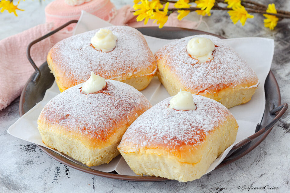 Brioche morbidissime con crema panna e latte
