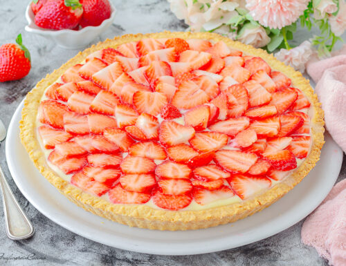 Crostata con fragole e crema