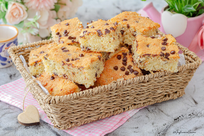 Dolcetti veloci cocco e gocce di cioccolato