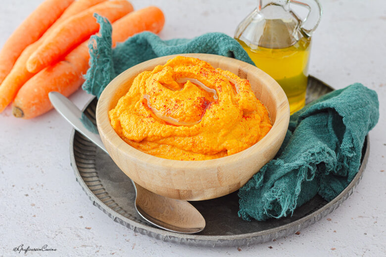 Hummus di carote