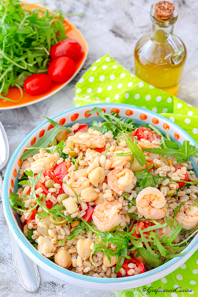 Insalata orzo mazzancolle ceci
