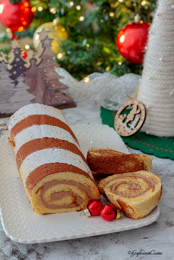 Rotolo di pandoro mascarpone Nutella caffè