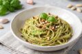 Pasta Integrale con Pesto di Zucchine a Crudo e Mandorle