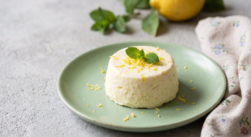 Semifreddo Leggero al Limone: Freschezza e Gusto in Monoporzione