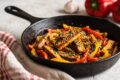 Tofu in Padella con Peperoni: Il Secondo Piatto Veg e Proteico Pronto in 15 Minuti