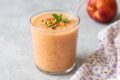 Frullato Pesca e Yogurt: Cremoso, Sano e Pronto in 3 Minuti