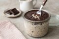Porridge Senza Cottura con Crema di Yogurt e Cioccolato Fondente Crunch