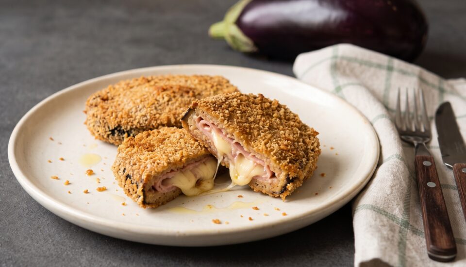 Cordon bleu di melanzane in friggitrice ad aria: croccante fuori, filante dentro