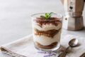 Tiramisù Fit con Yogurt Greco e Oro Saiwa: La Colazione Dolce e Leggera