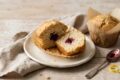 Muffin alla ricotta con cuore morbido di composta