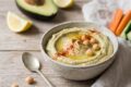 Hummus di ceci e avocado cremoso con tahina