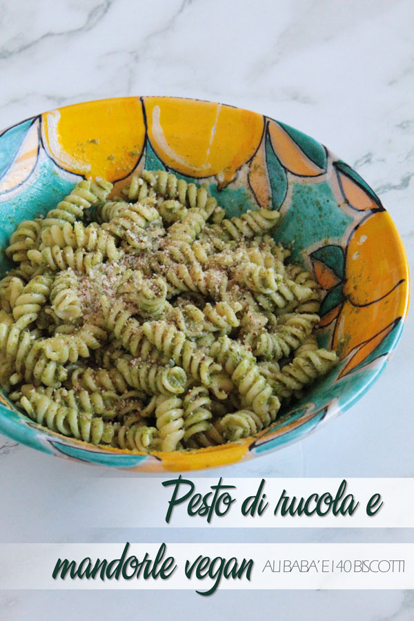 Pesto vegan di rucola e mandorle