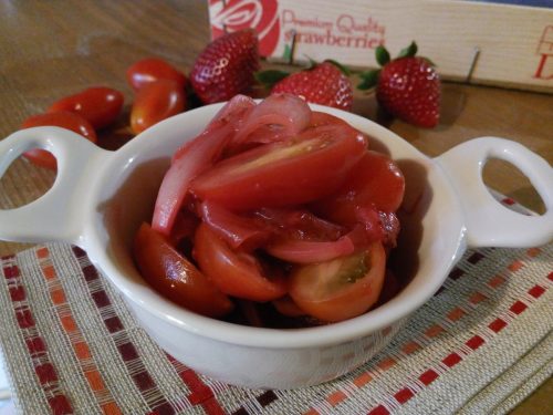 Insalata rossa con fragole – Red salad with strawberries