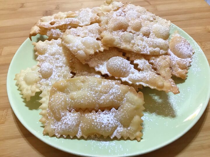 Chiacchiere di Carnevale mille bolle
