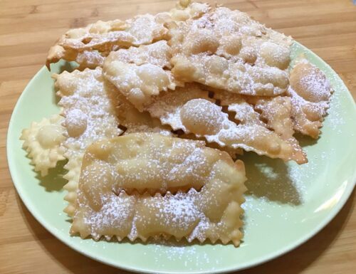 Chiacchiere di Carnevale mille bolle
