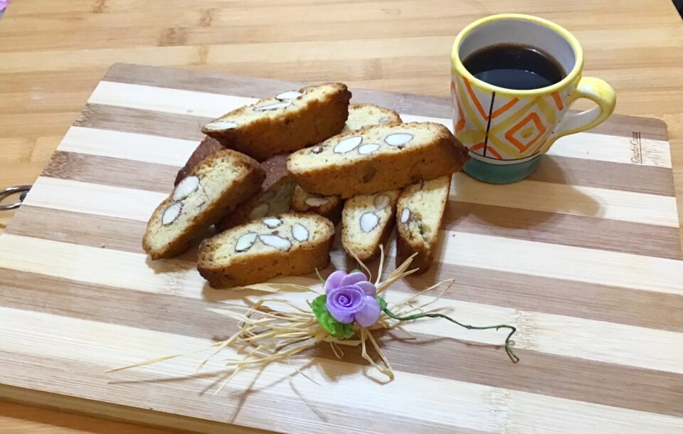 cantucci dolci keo alle mandorle