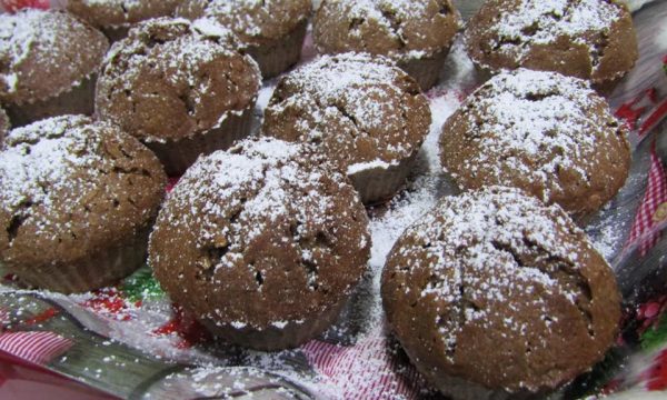 Muffin senza glutine al cioccolato e nocciole bio
